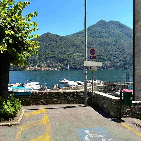 Lakefront - Balcony & Private Garage
